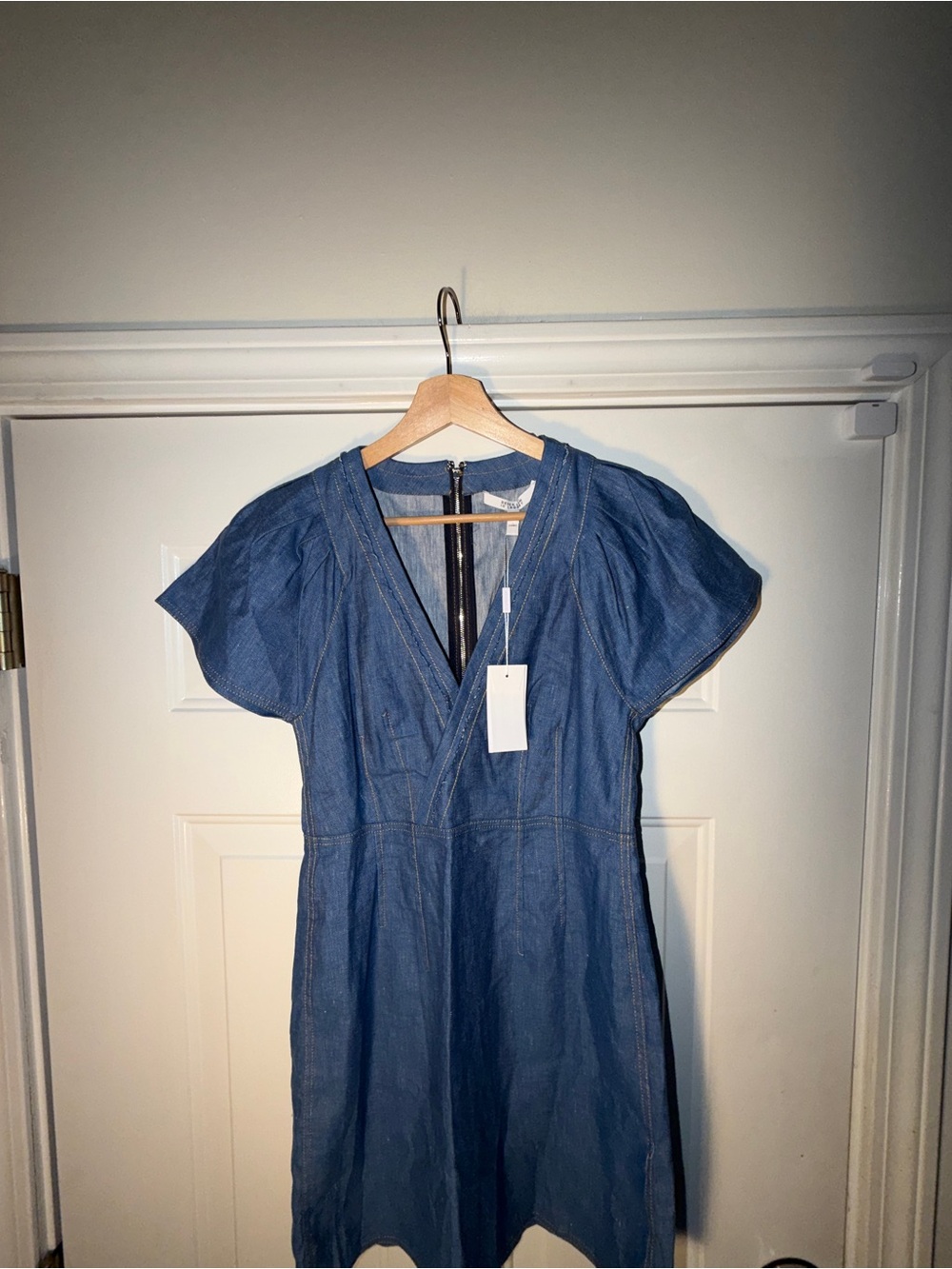 Derek Lam 10 Crosby Denim V-Neck Short Sleeve Dress - Blue. Sz 4 NWT - Picture 5 of 11